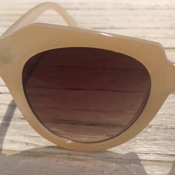 Tan zeroUV Sunglasses - Picture 3 of 5